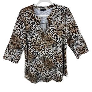 A. Jesdani Leopard Print 3/4 Roll Tab Sleeve Split Neck Stretchy Blouse Size 1X